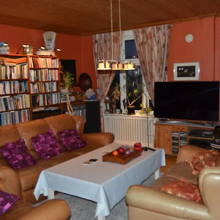 Angelas White House - Single Stamsund