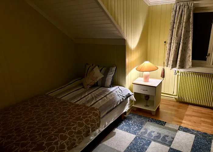 Angelas White House - Single Pensión Stamsund