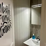 Angelas White House - Single Gasthof
